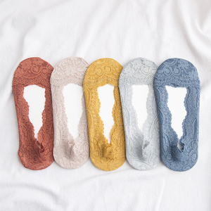 Wholesale summer bright lace silicone anti slip invisible socks for women